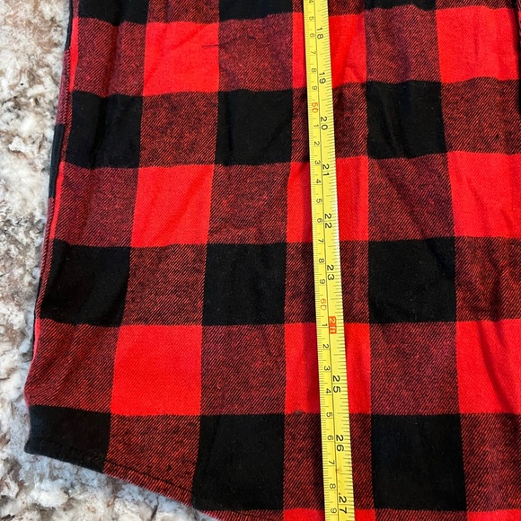 M NEW Design in Italy Flannel Shirt Mens Red Black Plaid Two Pockets Long Sleeve - Picture 3 of 6